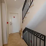 T & R Отель